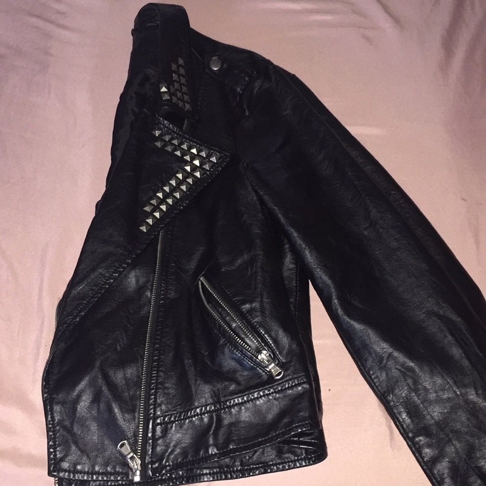 Leather jacket - Picture 2 of 3
